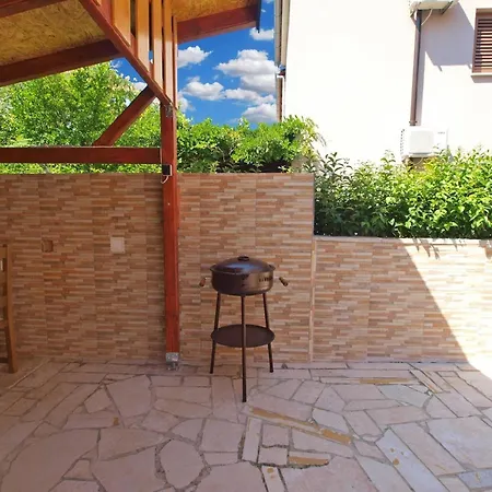 Apartment Fuer 5 Personen Ca 45 Qm In Fazana-surida, Istrien Istrische Riviera